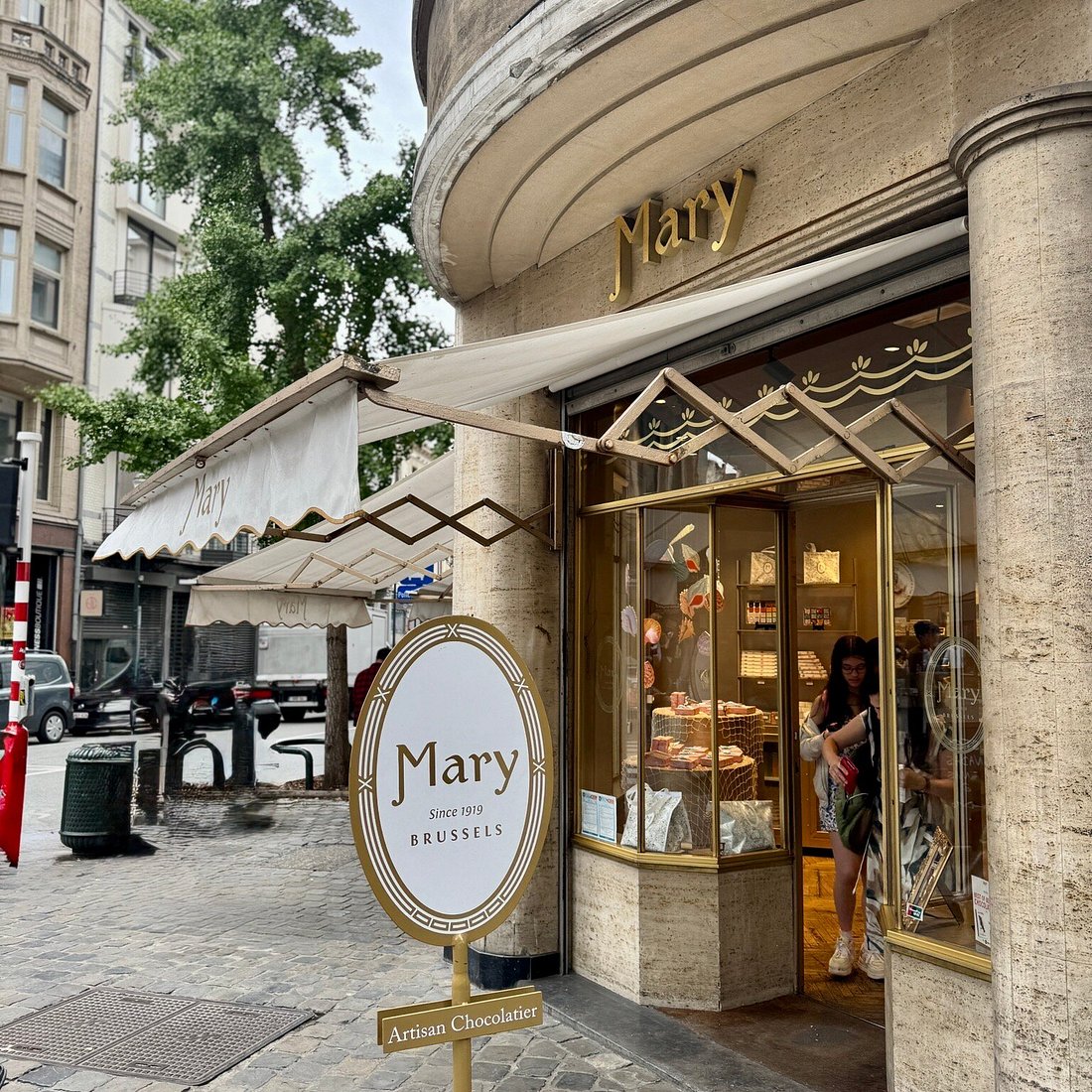 artisan chocolatier mary