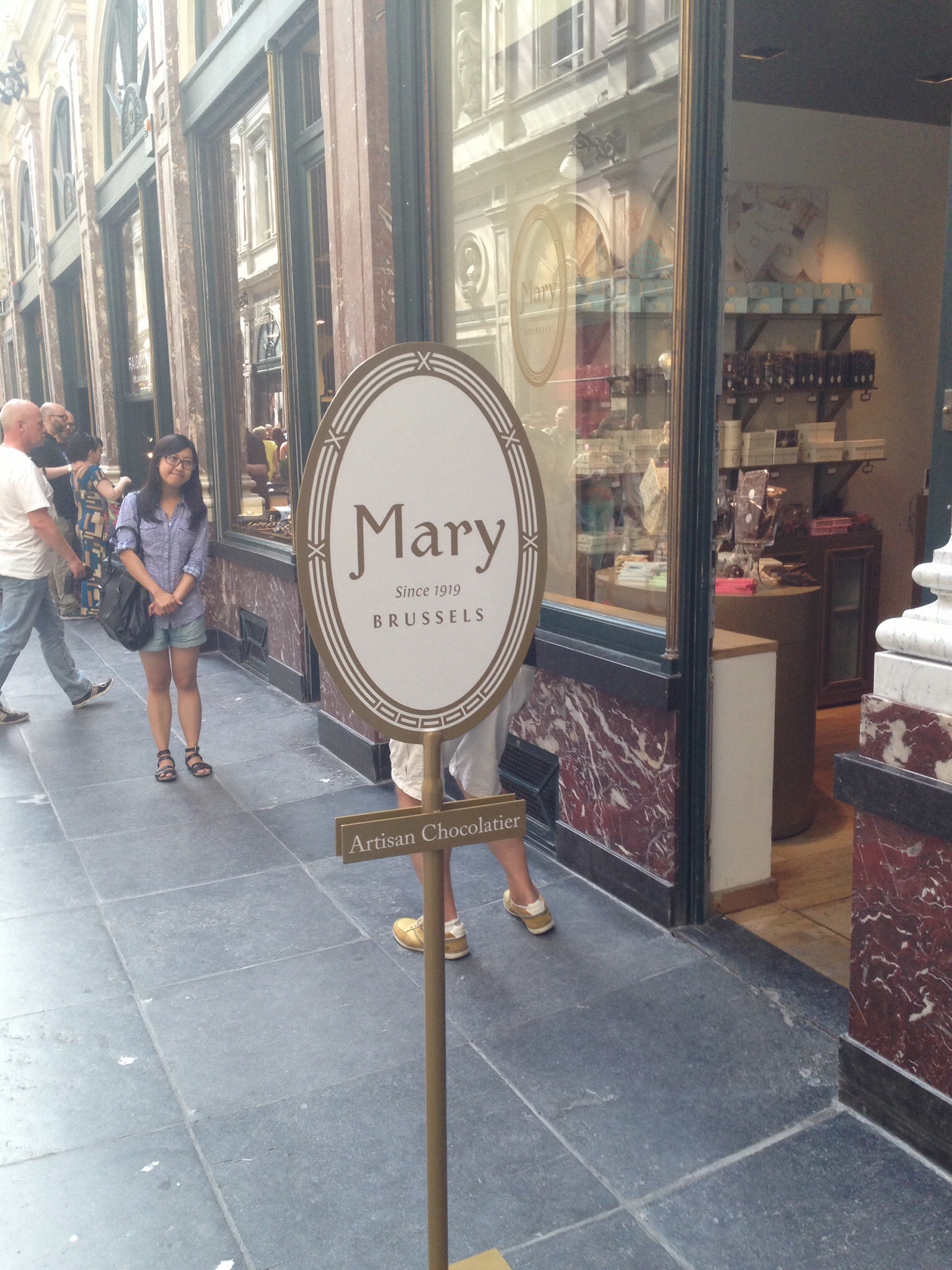 mary artisan chocolatier