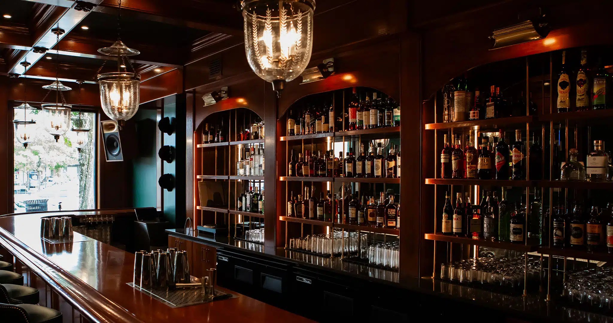 bar